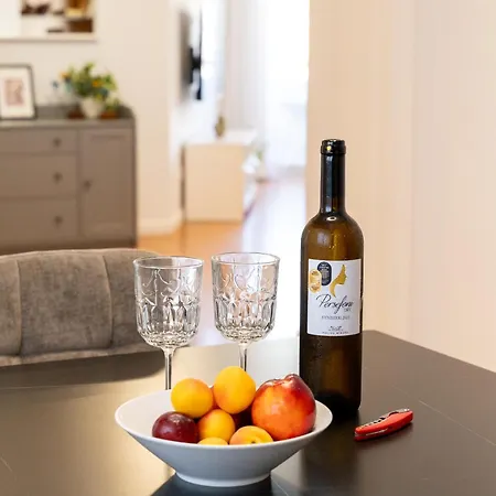 شقة Finikoudes 3 Bedroom Seaview Flat