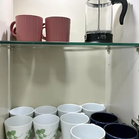 Finikoudes 3 Bedroom Seaview Flat 아파트 *