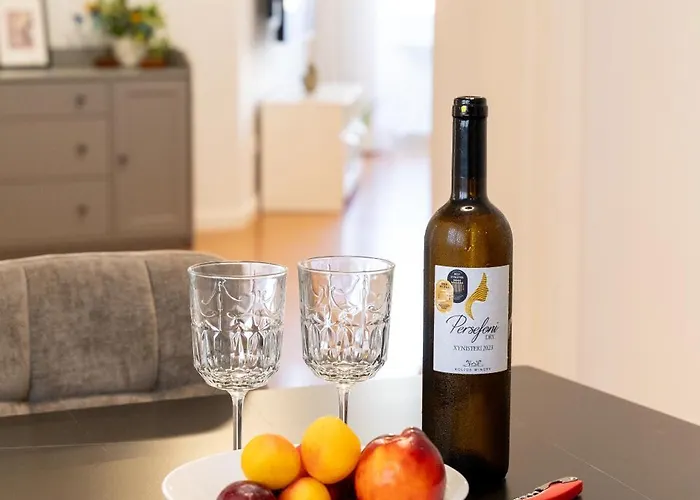 アパート Finikoudes 3 Bedroom Seaview Flat