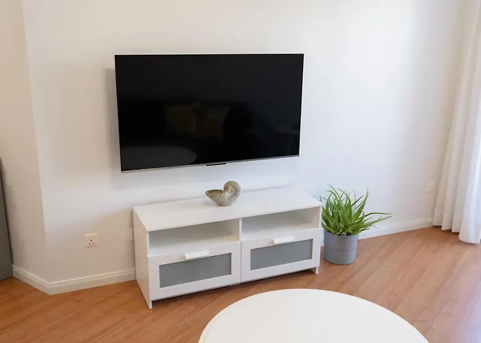 アパート Finikoudes 3 Bedroom Seaview Flat *